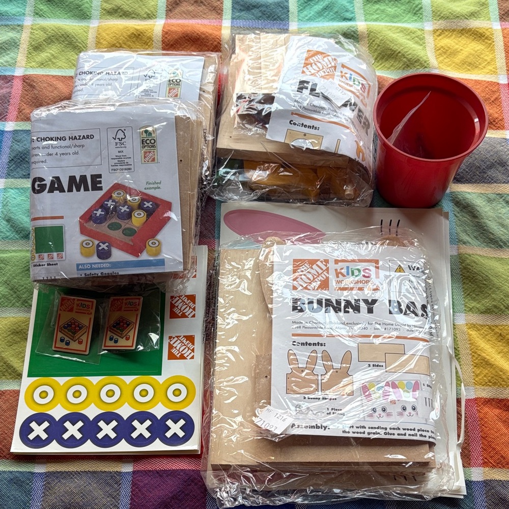 HOME DEPOT BUNDLE OF  FOUR KIDS BUILDING SETS